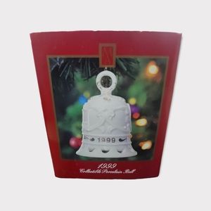 Madison ave Christmas bell‎ ornament